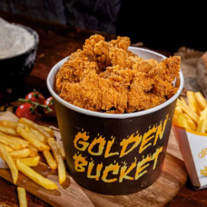 Big family 10 aripioare+10 crispy+2 cartofi+2 sosuri